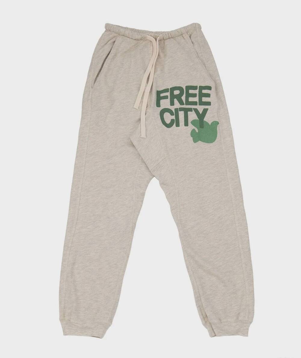 NEW FREECITY women's large pocket sweatpant in heather oats green